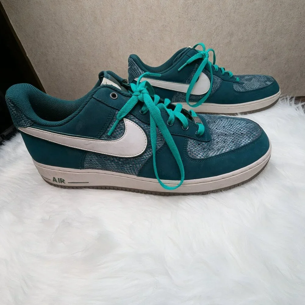 RARE SIZE 15 Nike Air Force 1 Snake Skin Men’s Sneakers Teal Color👟